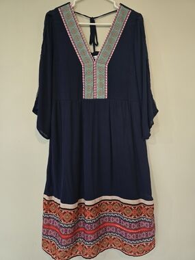 White Mark.100% Viscose Navy Embroidered V-Neck Boho Dress. Ladies Medium.